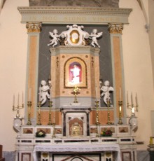 Altare maggiore della chiesa del Crocifisso - Sannicandro (Ba)